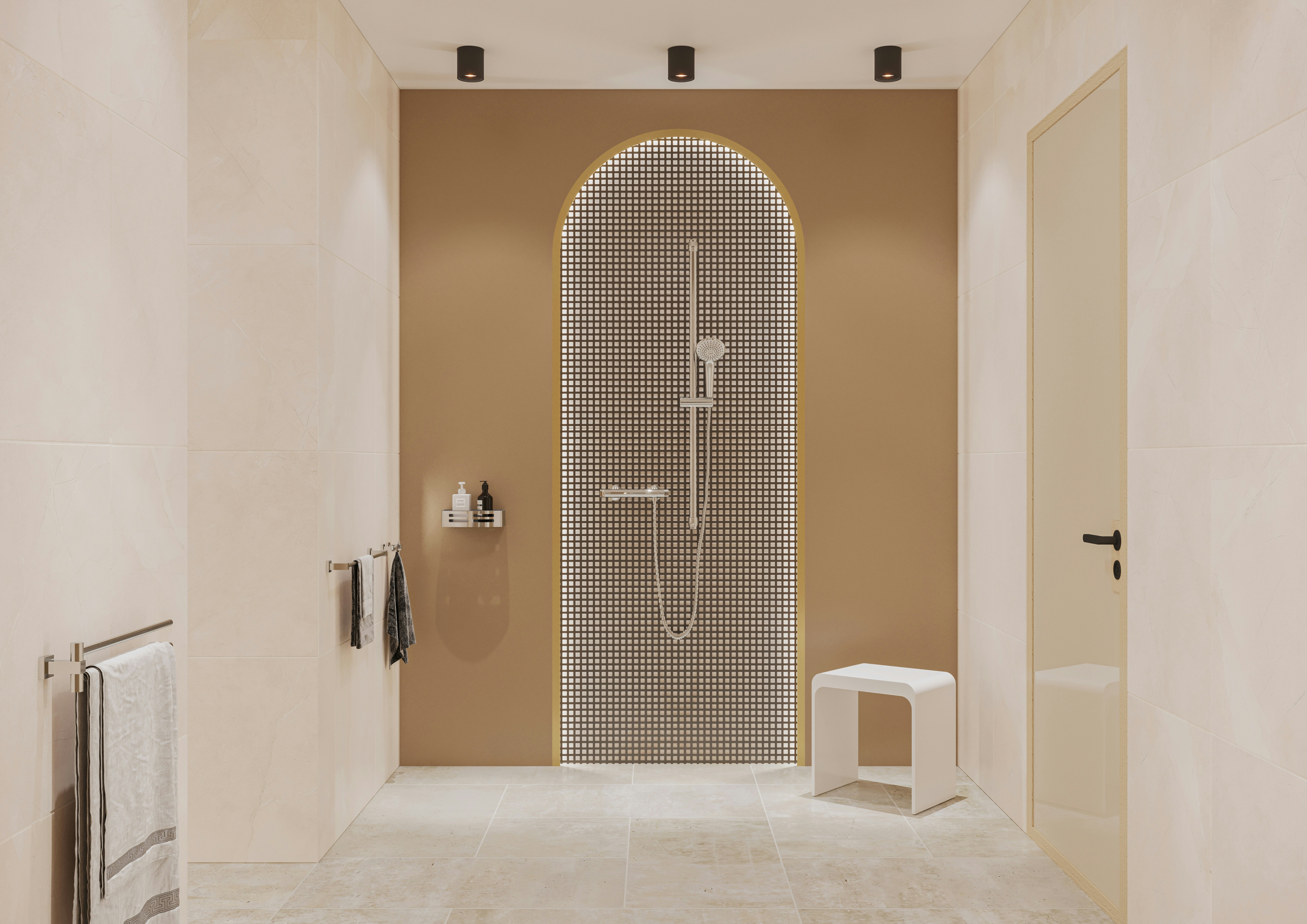 Modulare Fahrradbarriere aus Metall in Schwarz-Grau am urbanen Uferweg, mit Fahrrad-Symbol