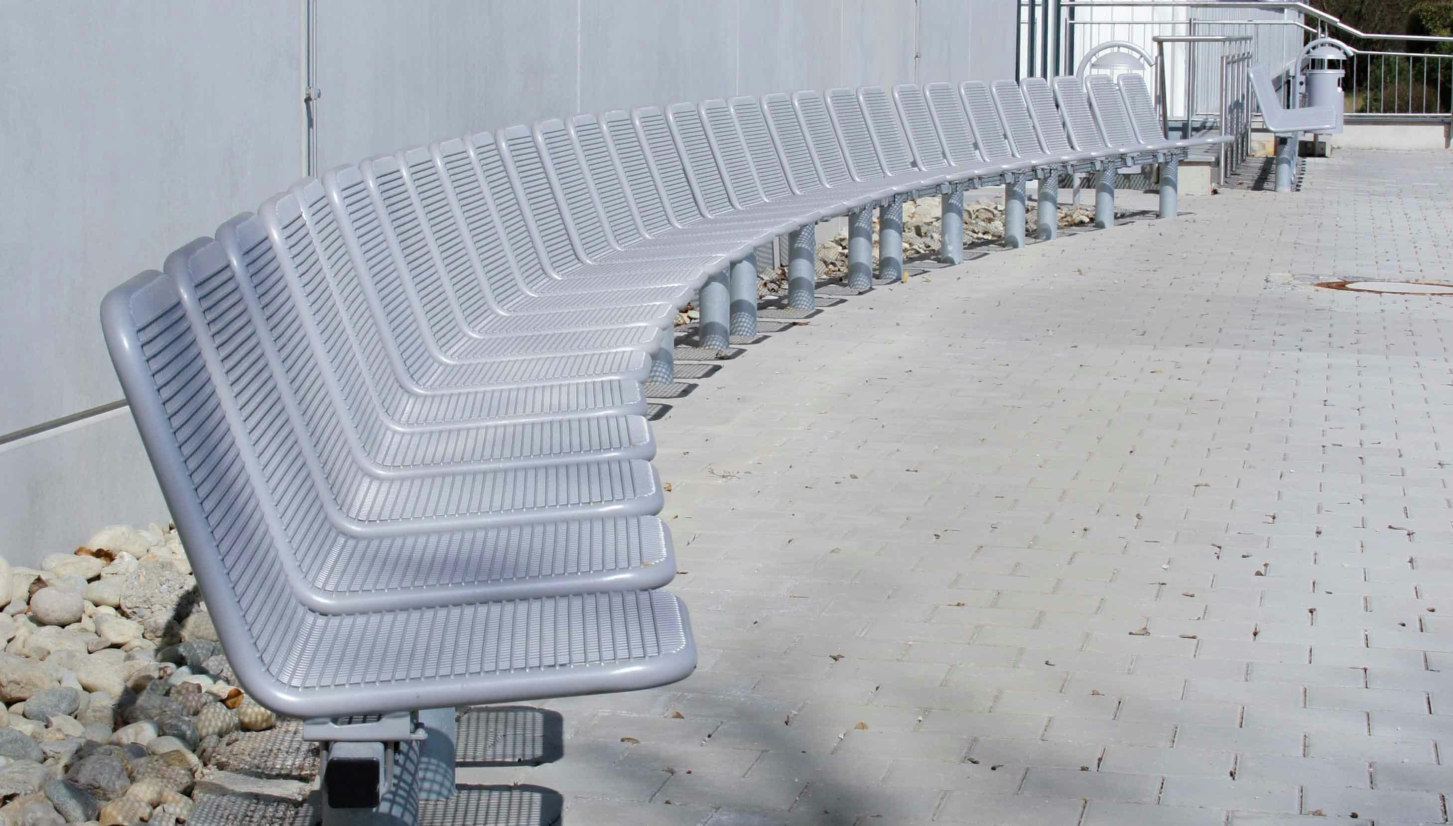 Unser Außenmobiliar für Facility Management
