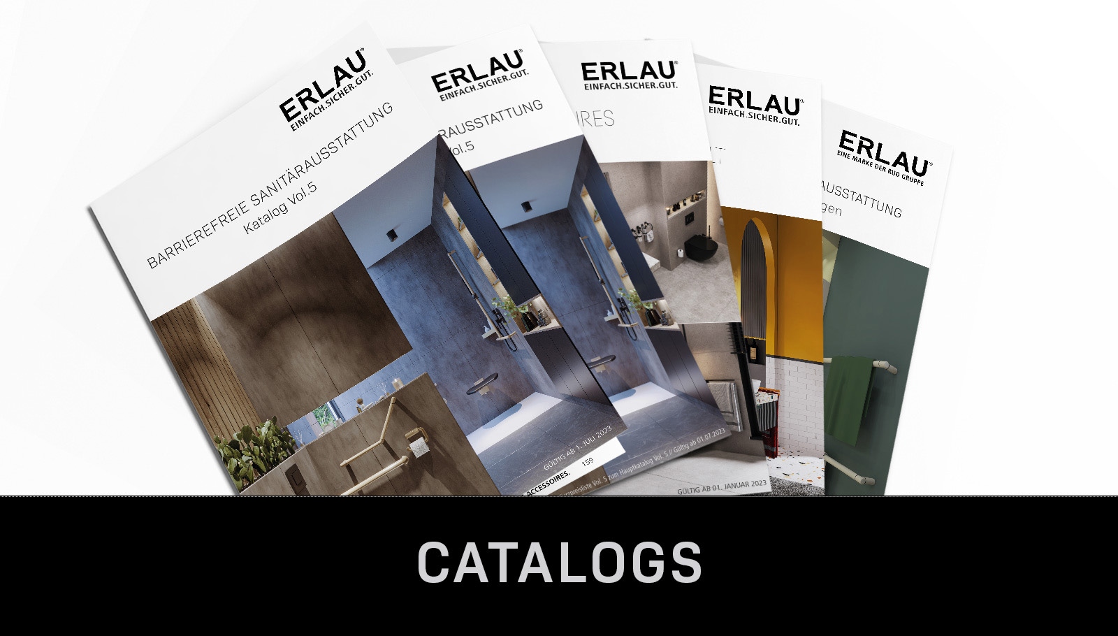 Modulares Fahrradparkhaus in Schwarz-Weiß vor moderner Stadtlandschaft; Fahrradsymbol auf der Seitenfront